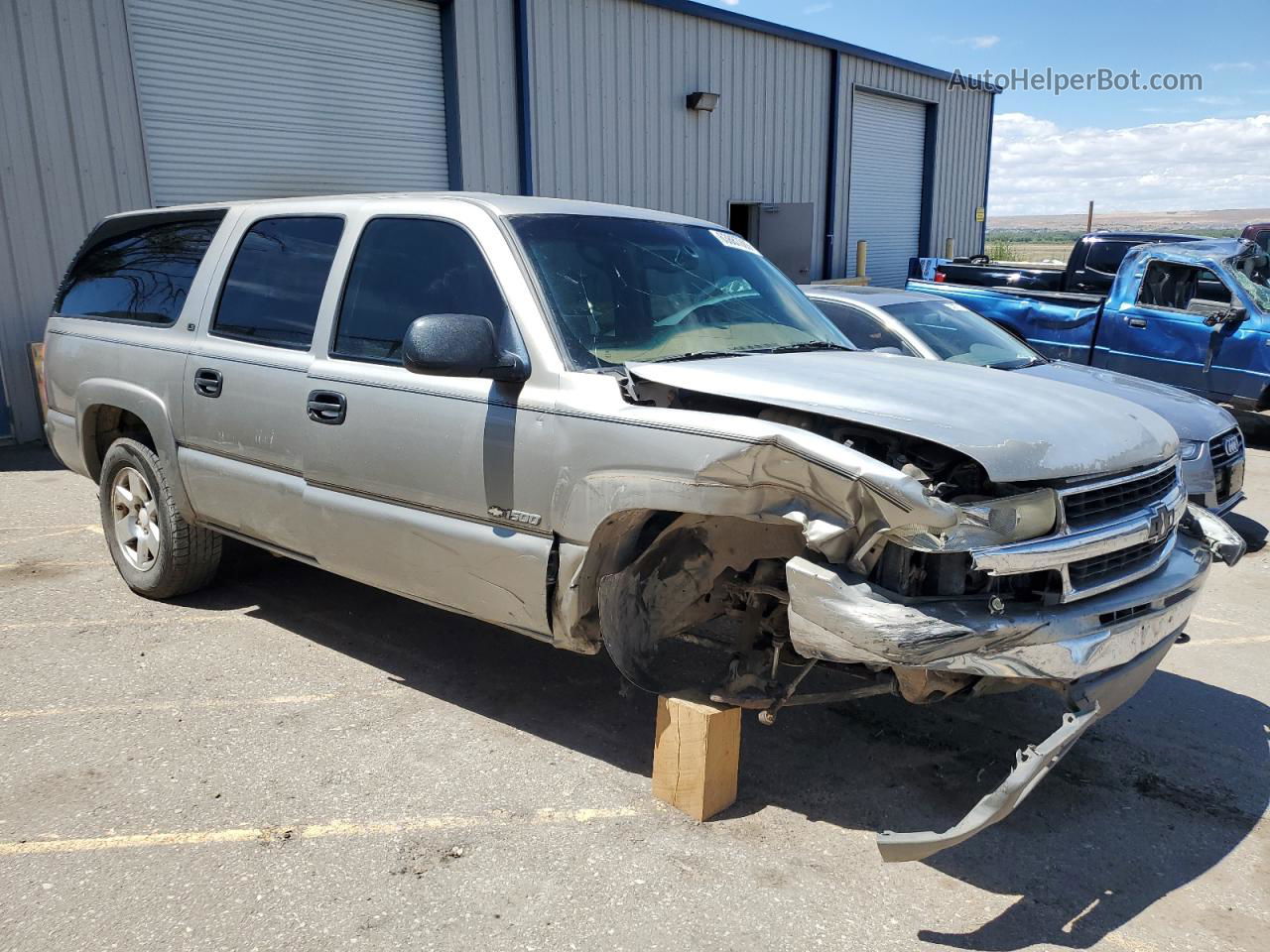 2000 Chevrolet Suburban K1500 Tan vin: 3GNFK16T8YG130568