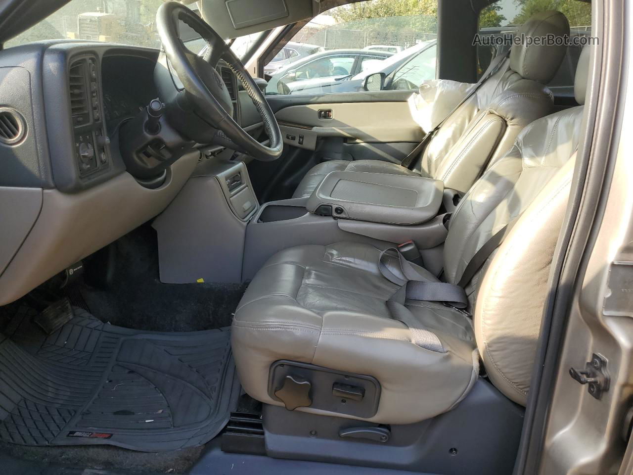 2000 Chevrolet Suburban K1500 Silver vin: 3GNFK16T8YG226538