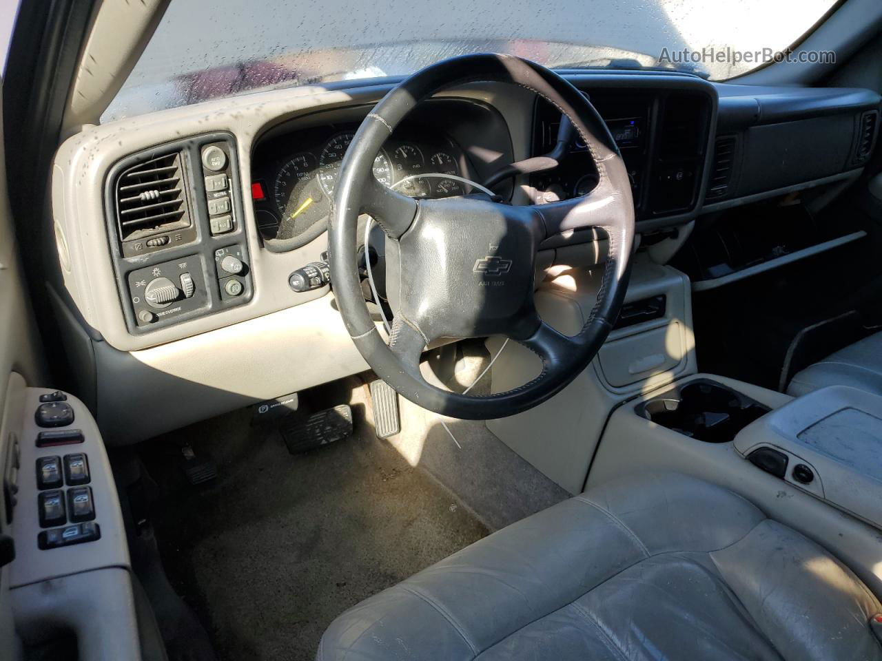 2000 Chevrolet Suburban K1500 Серый vin: 3GNFK16T9YG156225