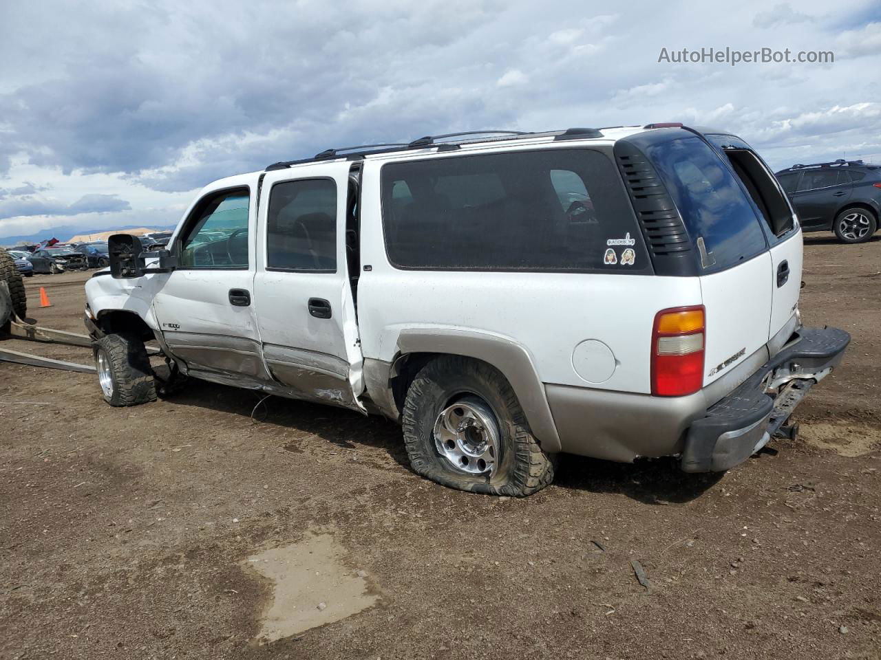 2000 Chevrolet Suburban K1500 White vin: 3GNFK16TXYG171025