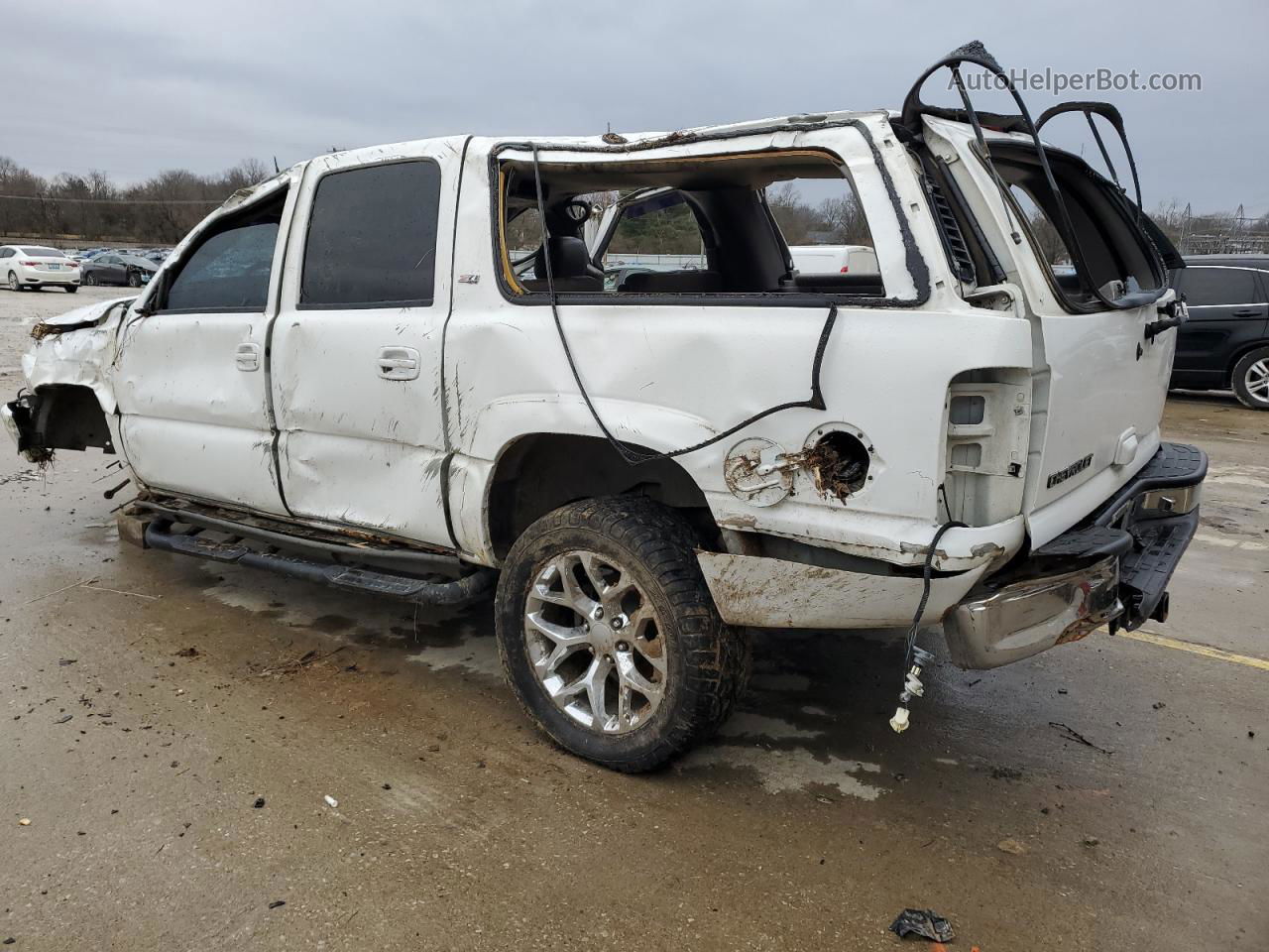 2005 Chevrolet Suburban K1500 White vin: 3GNFK16Z05G153794