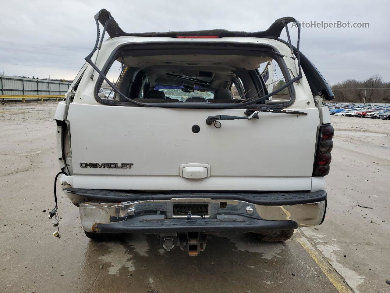 2005 Chevrolet Suburban K1500 White vin: 3GNFK16Z05G153794