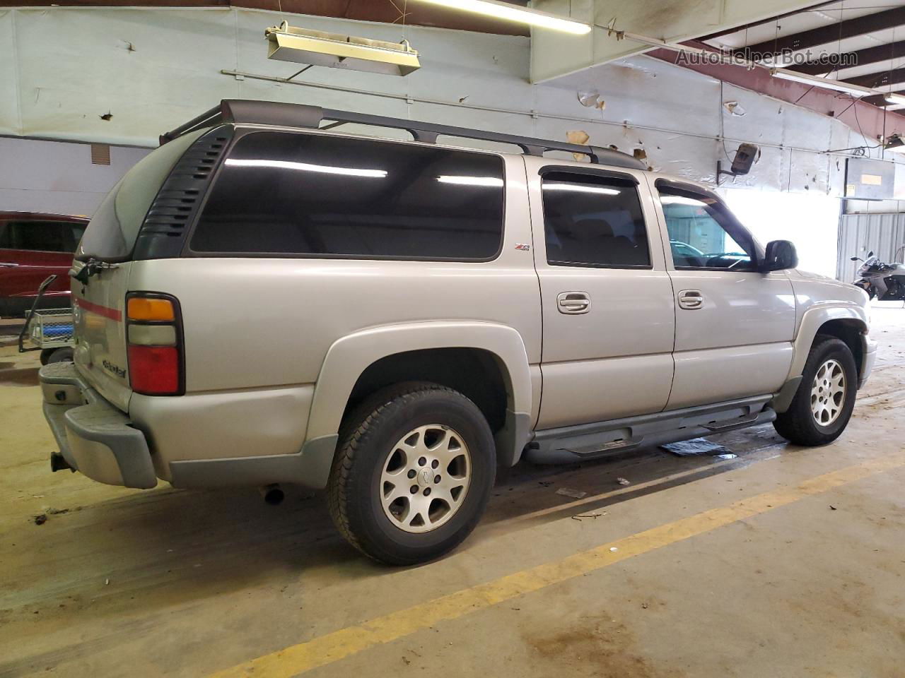 2005 Chevrolet Suburban K1500 Gold vin: 3GNFK16Z05G192448