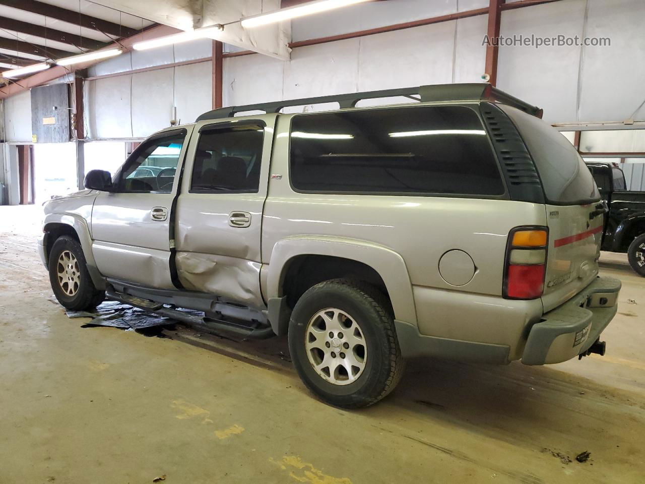 2005 Chevrolet Suburban K1500 Gold vin: 3GNFK16Z05G192448