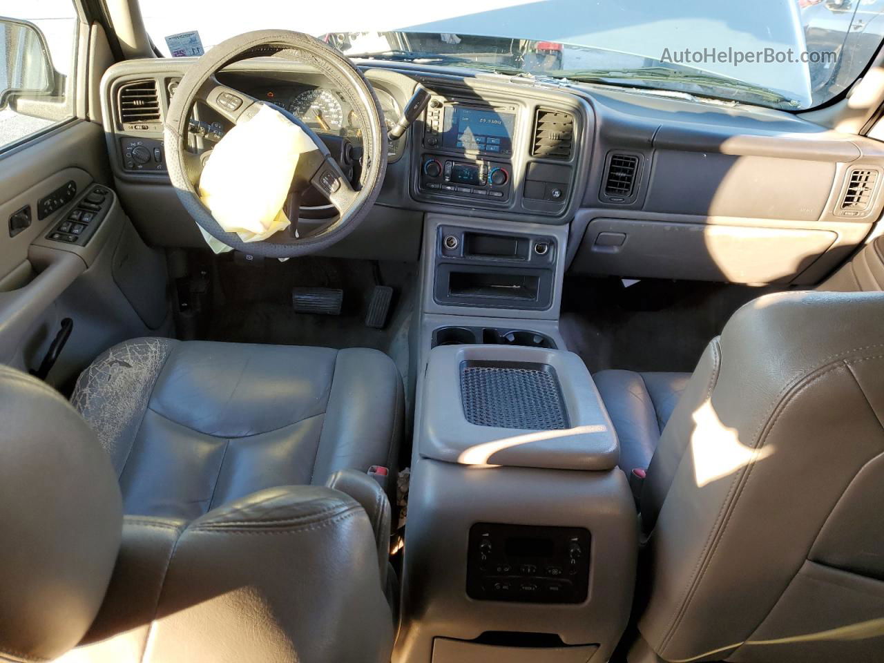 2005 Chevrolet Suburban K1500 Tan vin: 3GNFK16Z05G229157