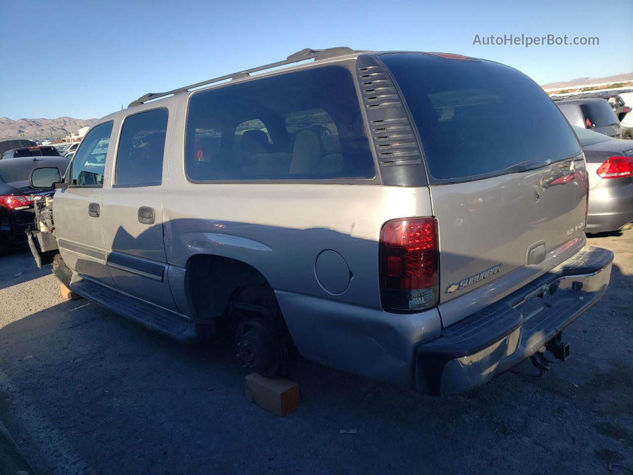 2005 Chevrolet Suburban K1500 Beige vin: 3GNFK16Z35G178818