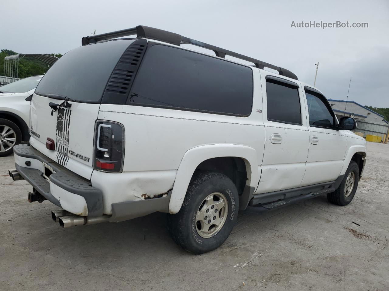 2005 Chevrolet Suburban K1500 White vin: 3GNFK16Z45G189892