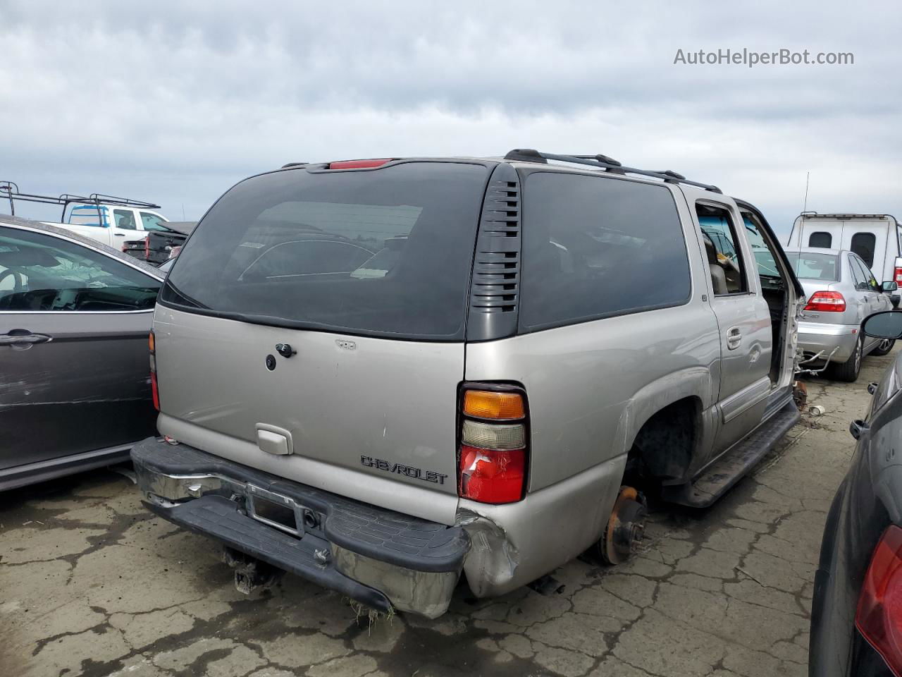 2005 Chevrolet Suburban K1500 Gray vin: 3GNFK16Z45G212037