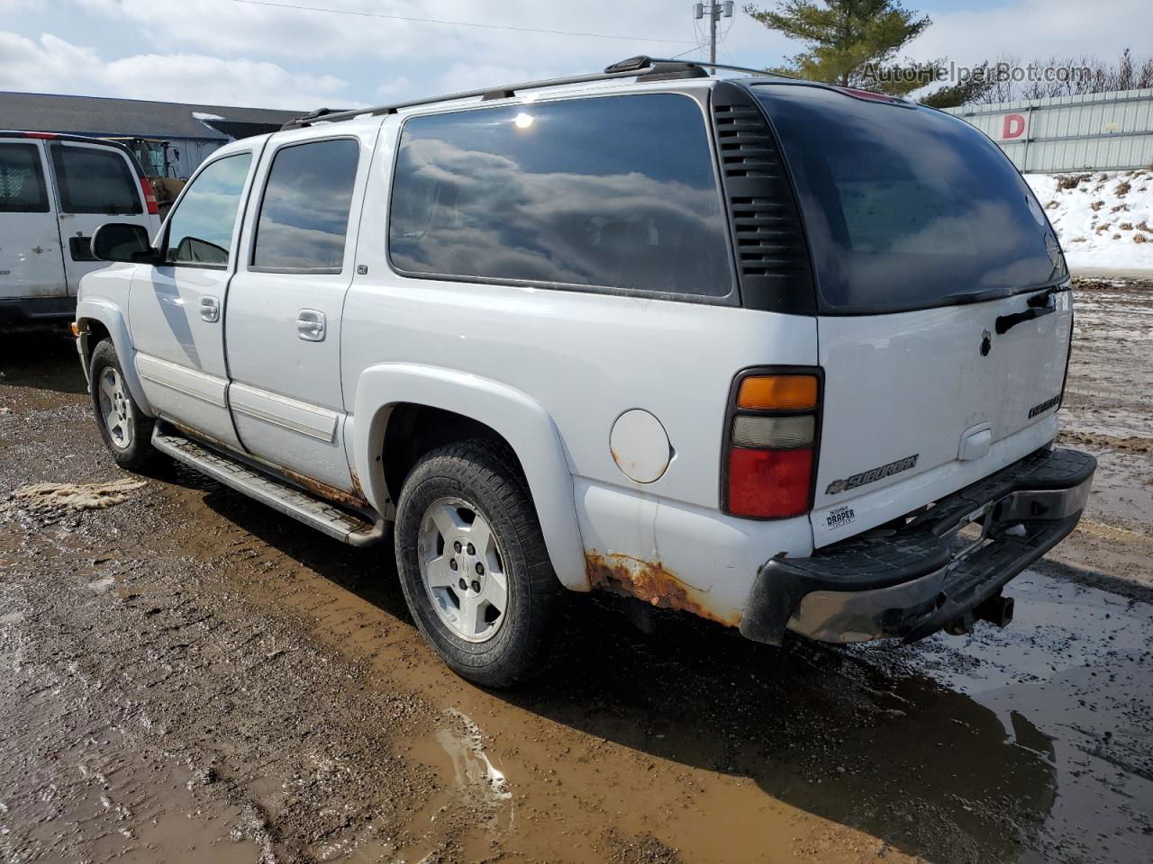 2005 Chevrolet Suburban K1500 White vin: 3GNFK16Z55G233317