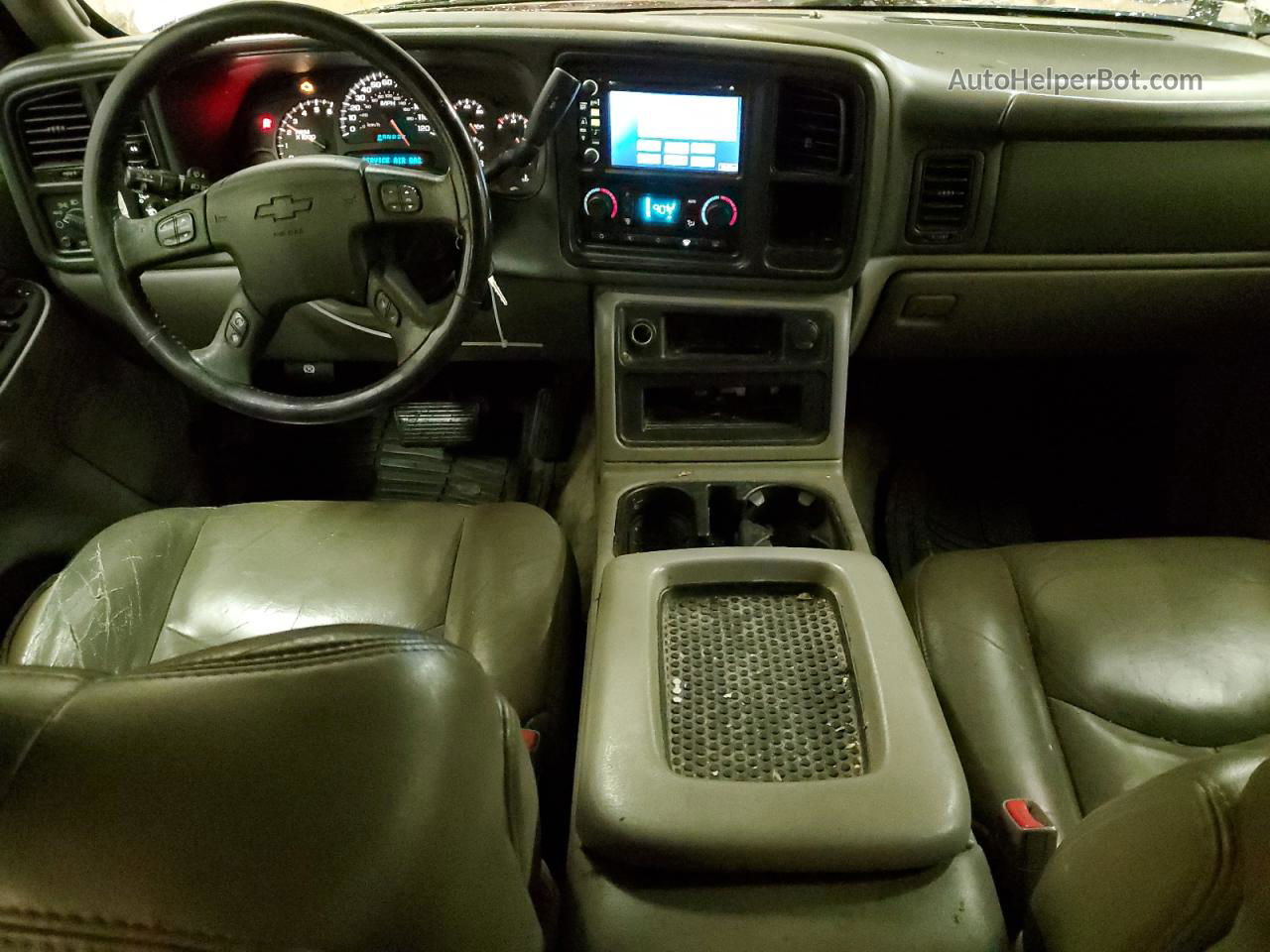 2005 Chevrolet Suburban K1500 Silver vin: 3GNFK16Z65G128561