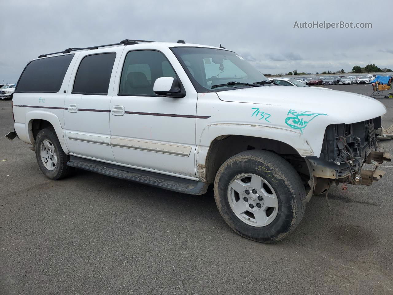 2005 Chevrolet Suburban K1500 White vin: 3GNFK16Z75G142548