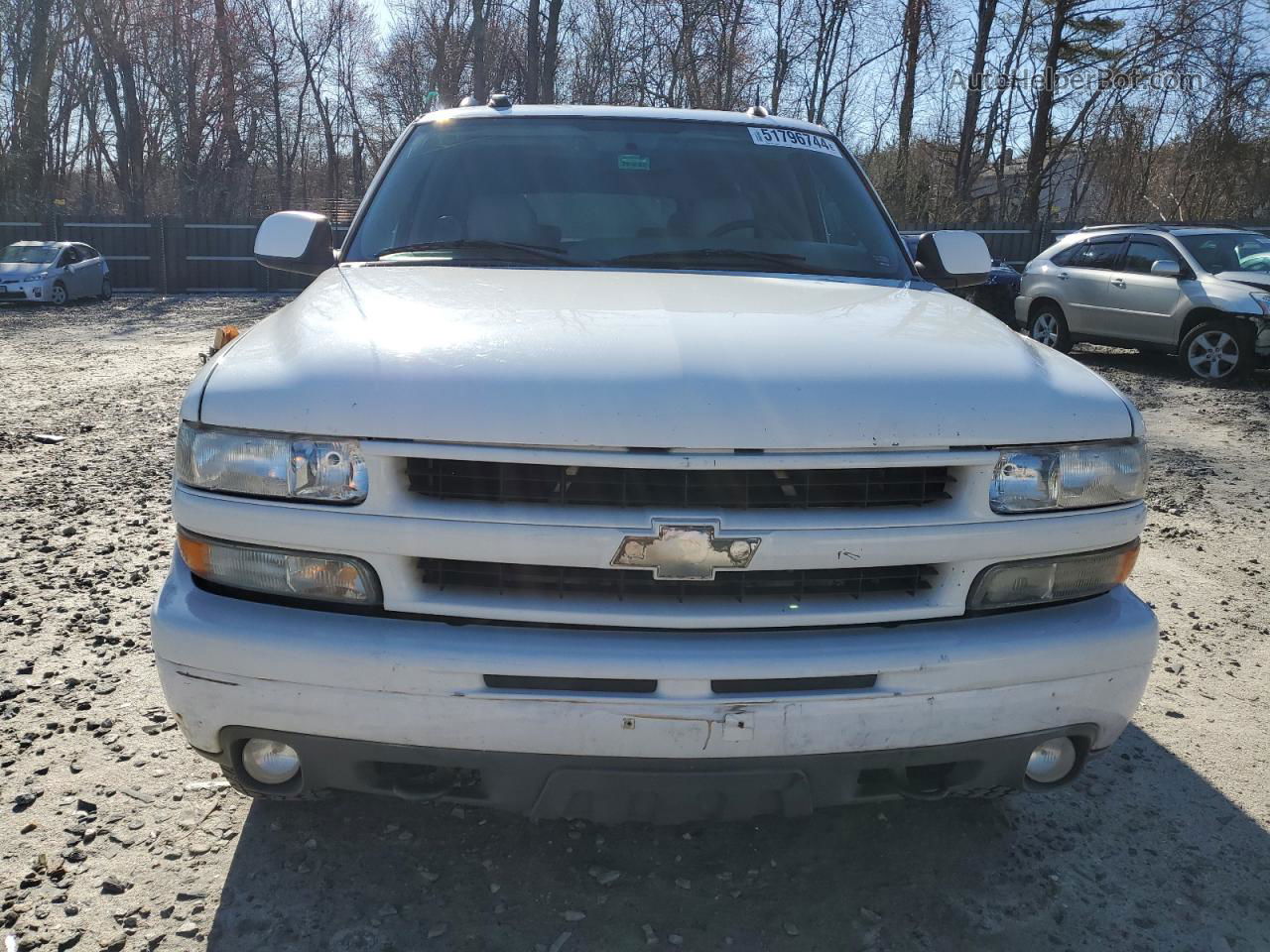 2005 Chevrolet Suburban K1500 White vin: 3GNFK16Z75G285533