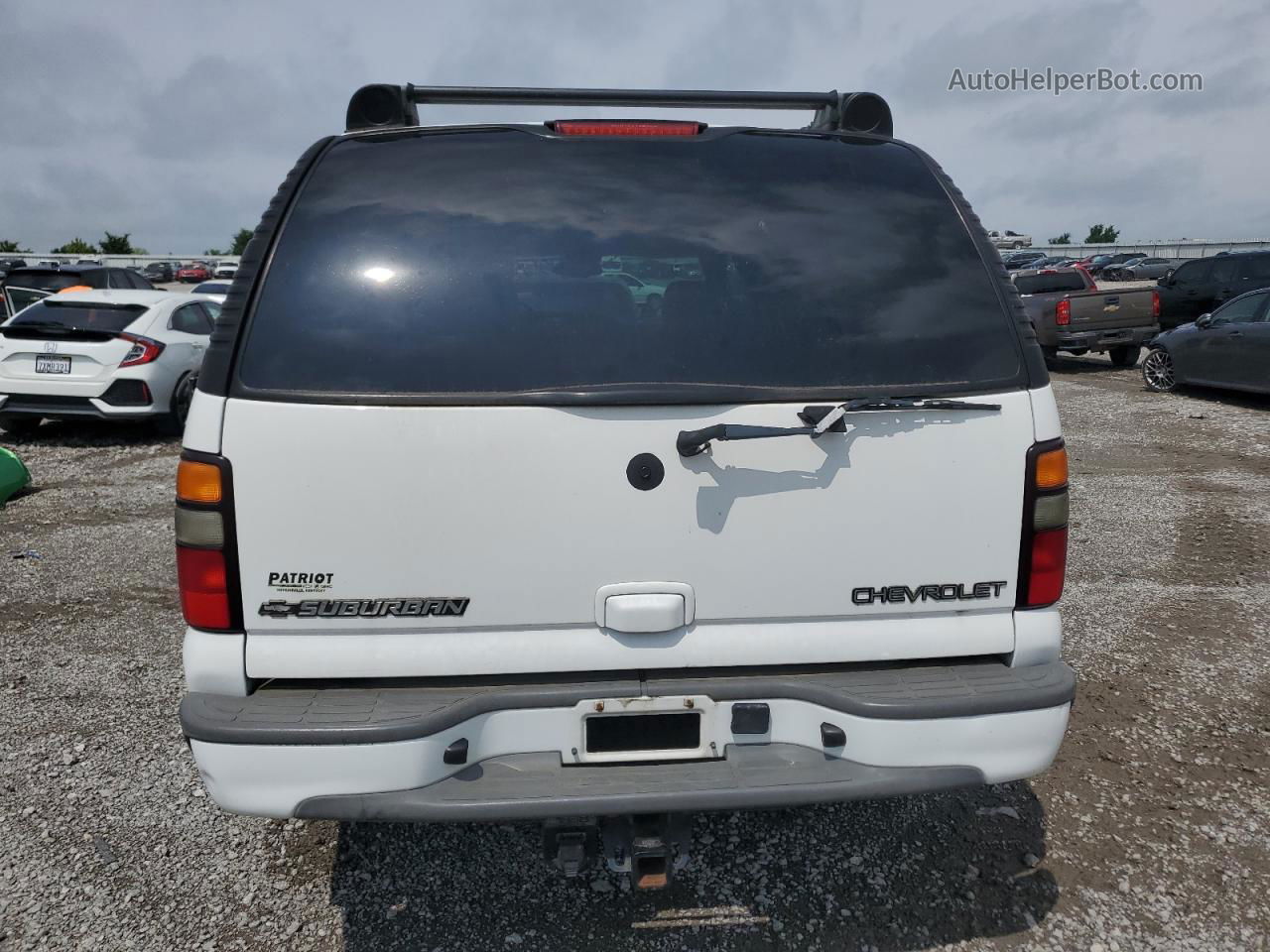 2005 Chevrolet Suburban K1500 White vin: 3GNFK16Z85G101510