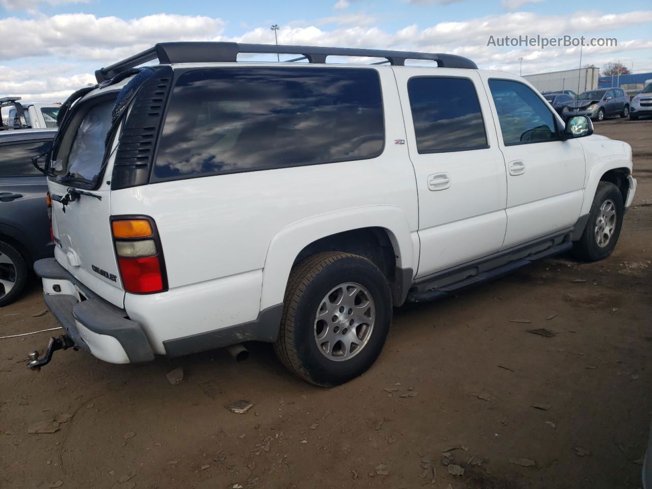 2005 Chevrolet Suburban K1500 White vin: 3GNFK16Z85G148911