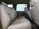 2005 Chevrolet Suburban K1500 White vin: 3GNFK16Z95G217573