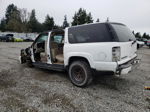 2005 Chevrolet Suburban K1500 White vin: 3GNFK16ZX5G279337