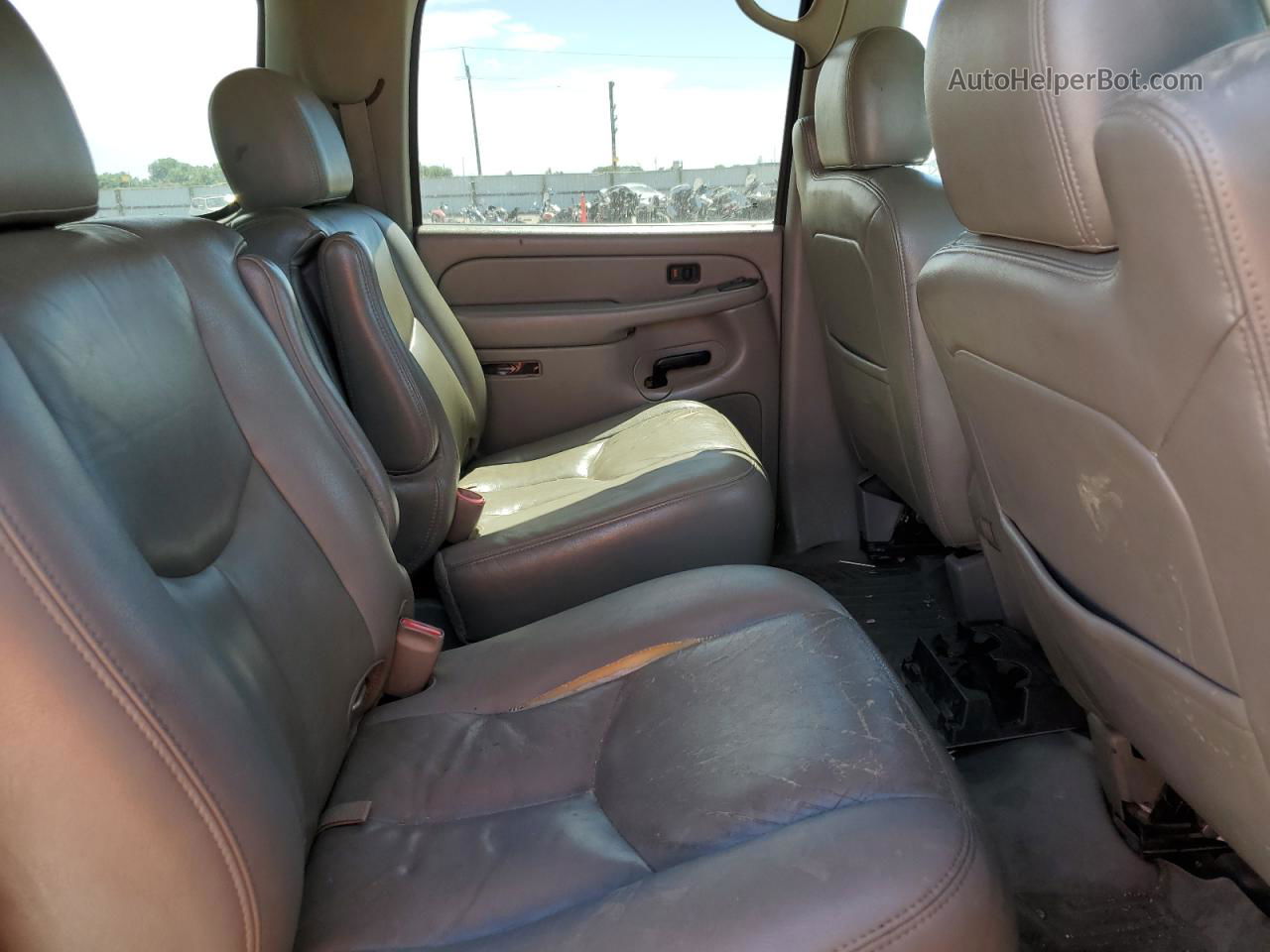 2005 Chevrolet Suburban K2500 Tan vin: 3GNGK26G45G189352