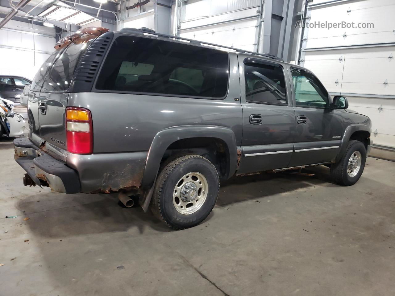 2000 Chevrolet Suburban K2500 Charcoal vin: 3GNGK26U1YG186385