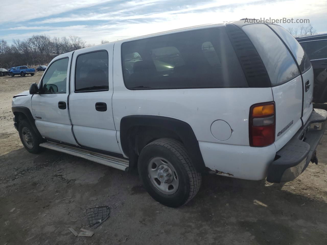 2000 Chevrolet Suburban K2500 White vin: 3GNGK26U5YG196532