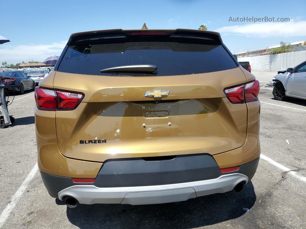 2019 Chevrolet Blazer 1lt Gold vin: 3GNKBBRA1KS663235