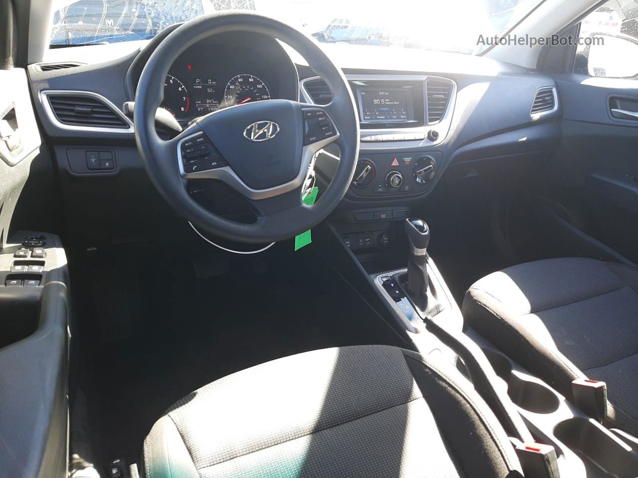 2021 Hyundai Accent Se Серебряный vin: 3KPC24A63ME144933