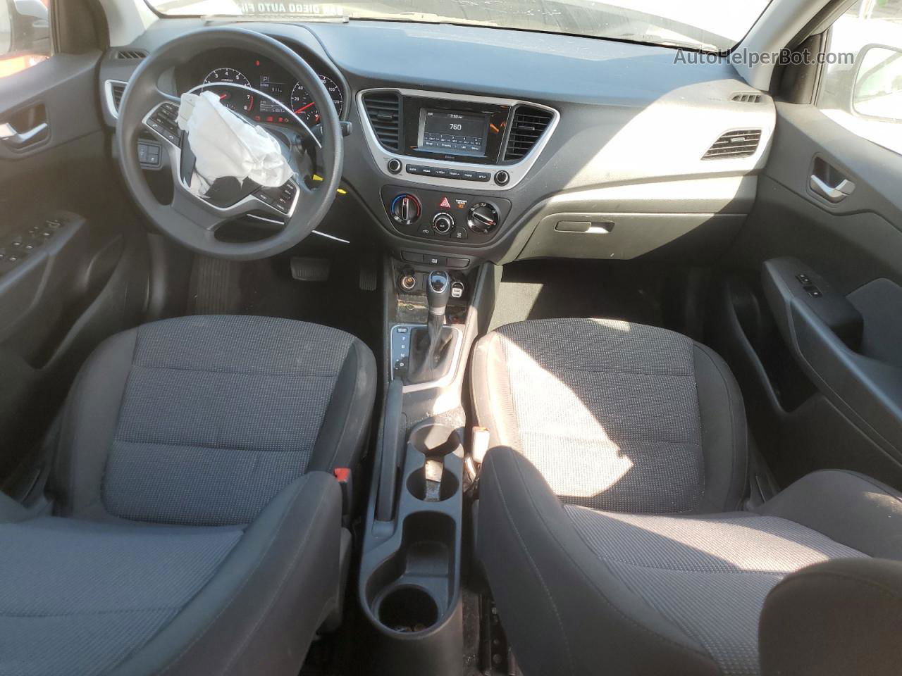 2021 Hyundai Accent Se Серебряный vin: 3KPC24A64ME147243