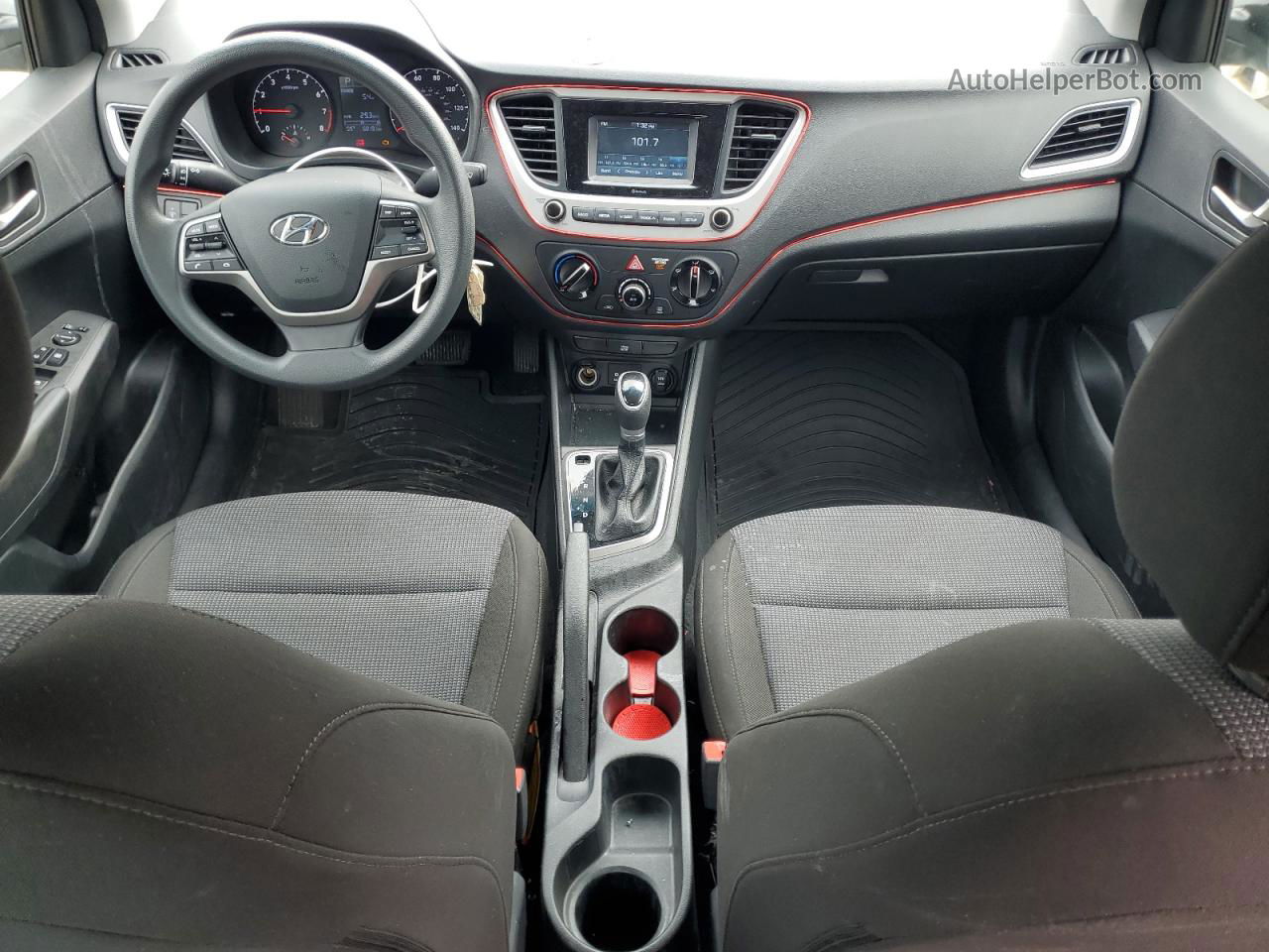 2021 Hyundai Accent Se Серебряный vin: 3KPC24A69ME132401