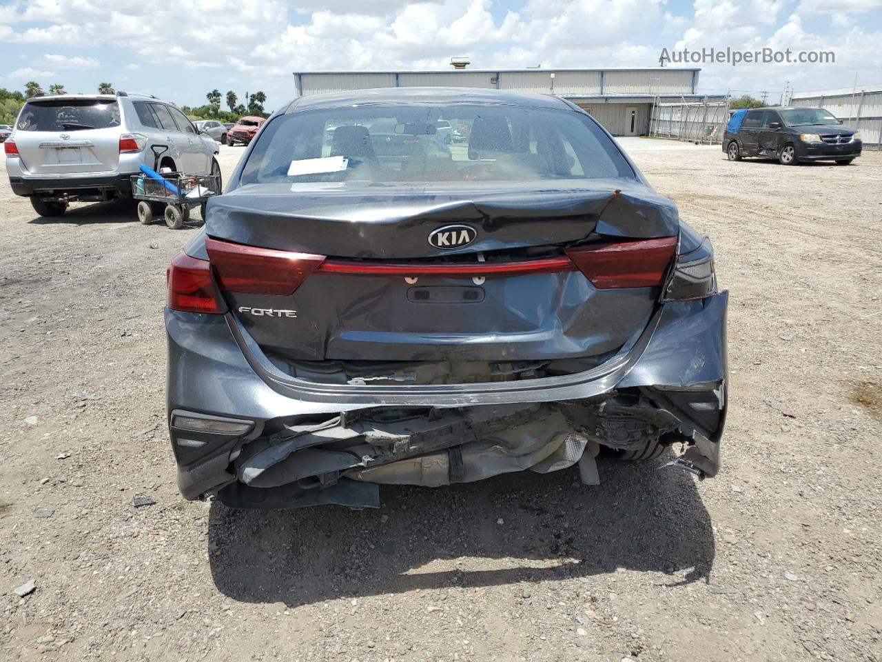 2020 Kia Forte Blue vin: 3KPF14BD5LE200804