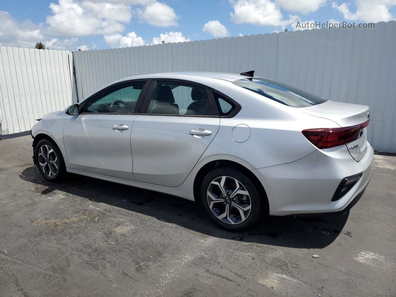 2020 Kia Forte Fe Silver vin: 3KPF24AD1LE151759