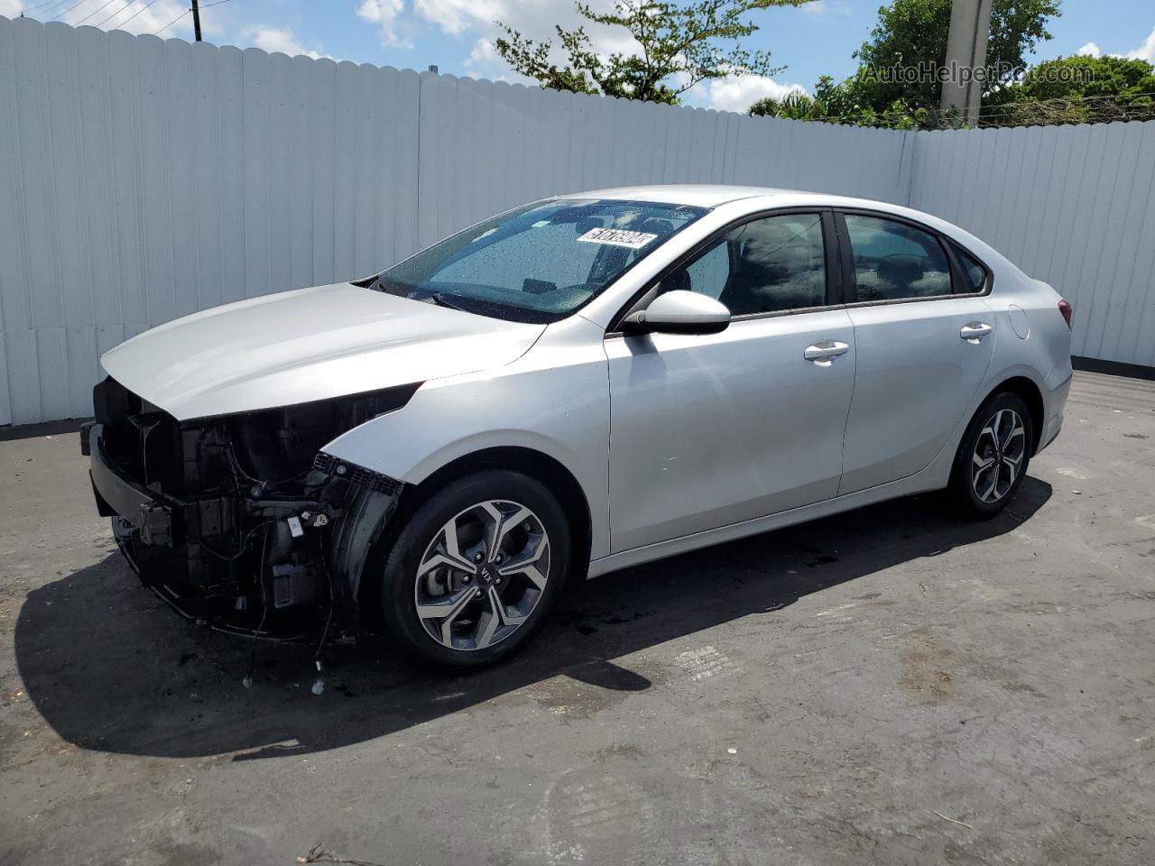 2020 Kia Forte Fe Silver vin: 3KPF24AD1LE151759