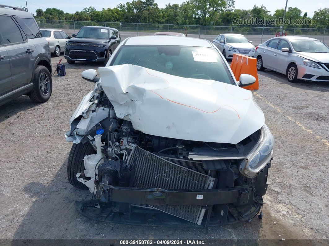 2020 Kia Forte Lxs White vin: 3KPF24AD1LE166679