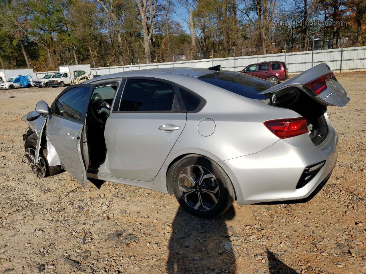 2020 Kia Forte Fe Silver vin: 3KPF24AD1LE170571