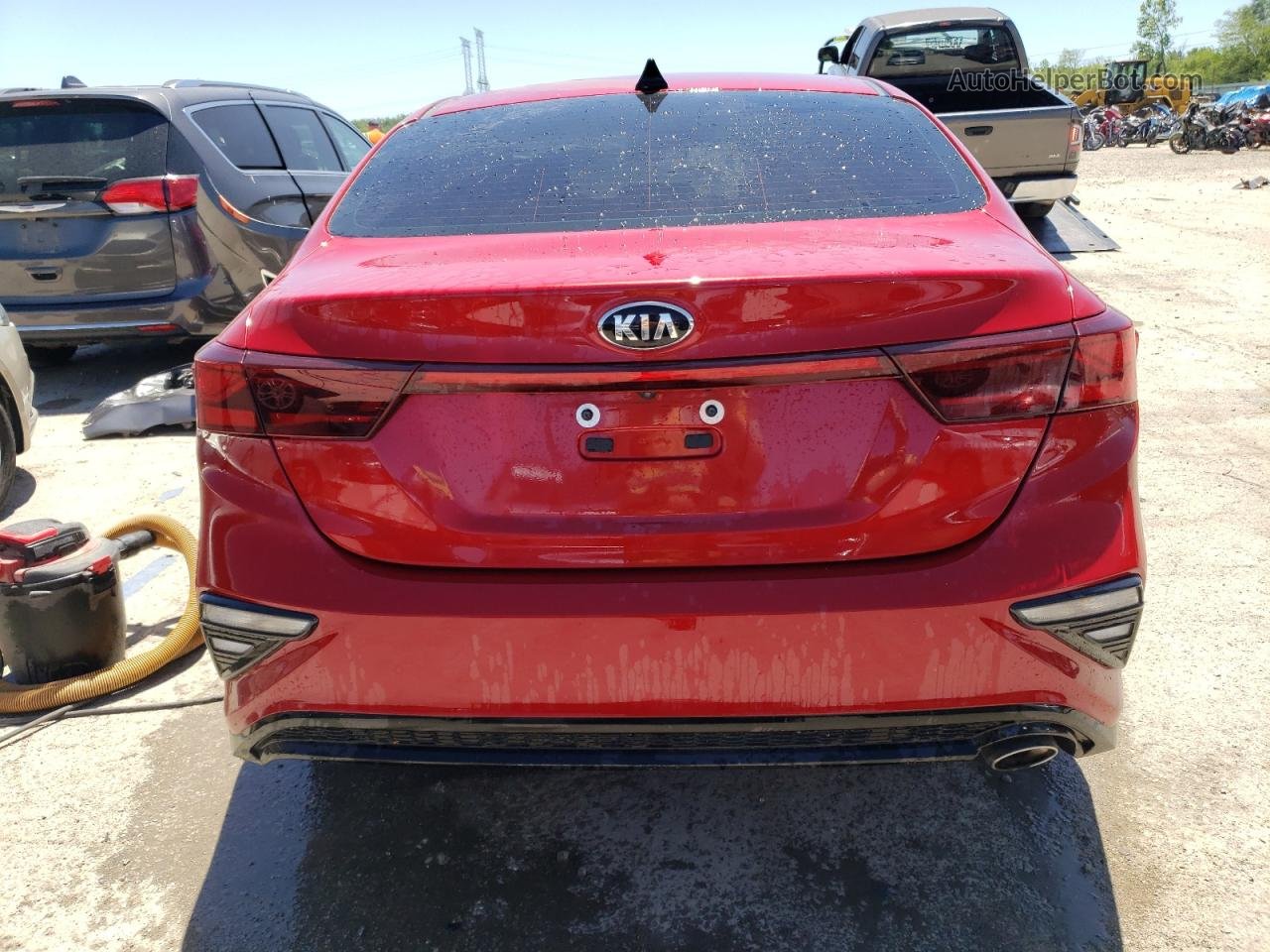 2020 Kia Forte Fe Red vin: 3KPF24AD1LE240151