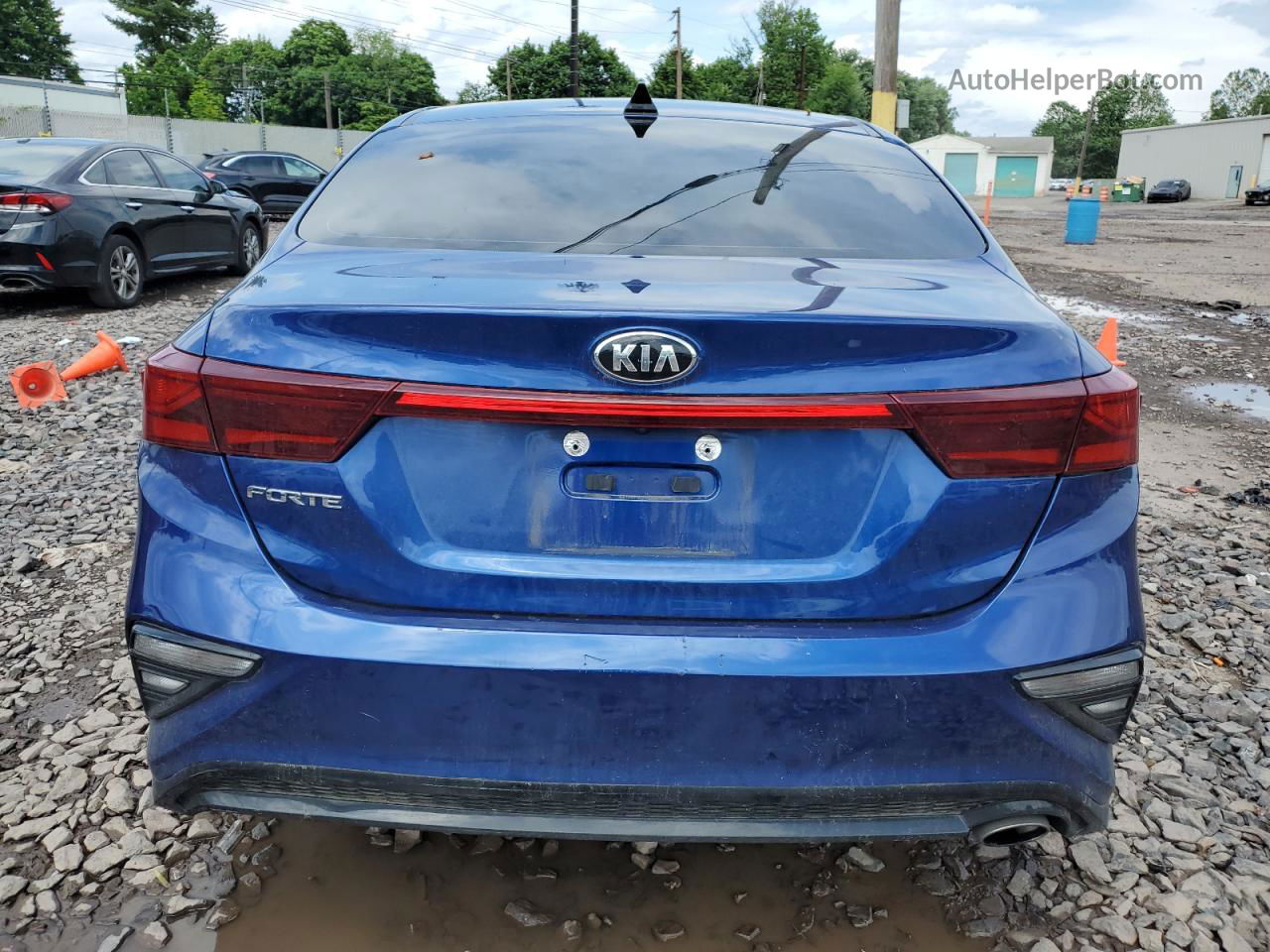 2020 Kia Forte Fe Blue vin: 3KPF24AD2LE193261