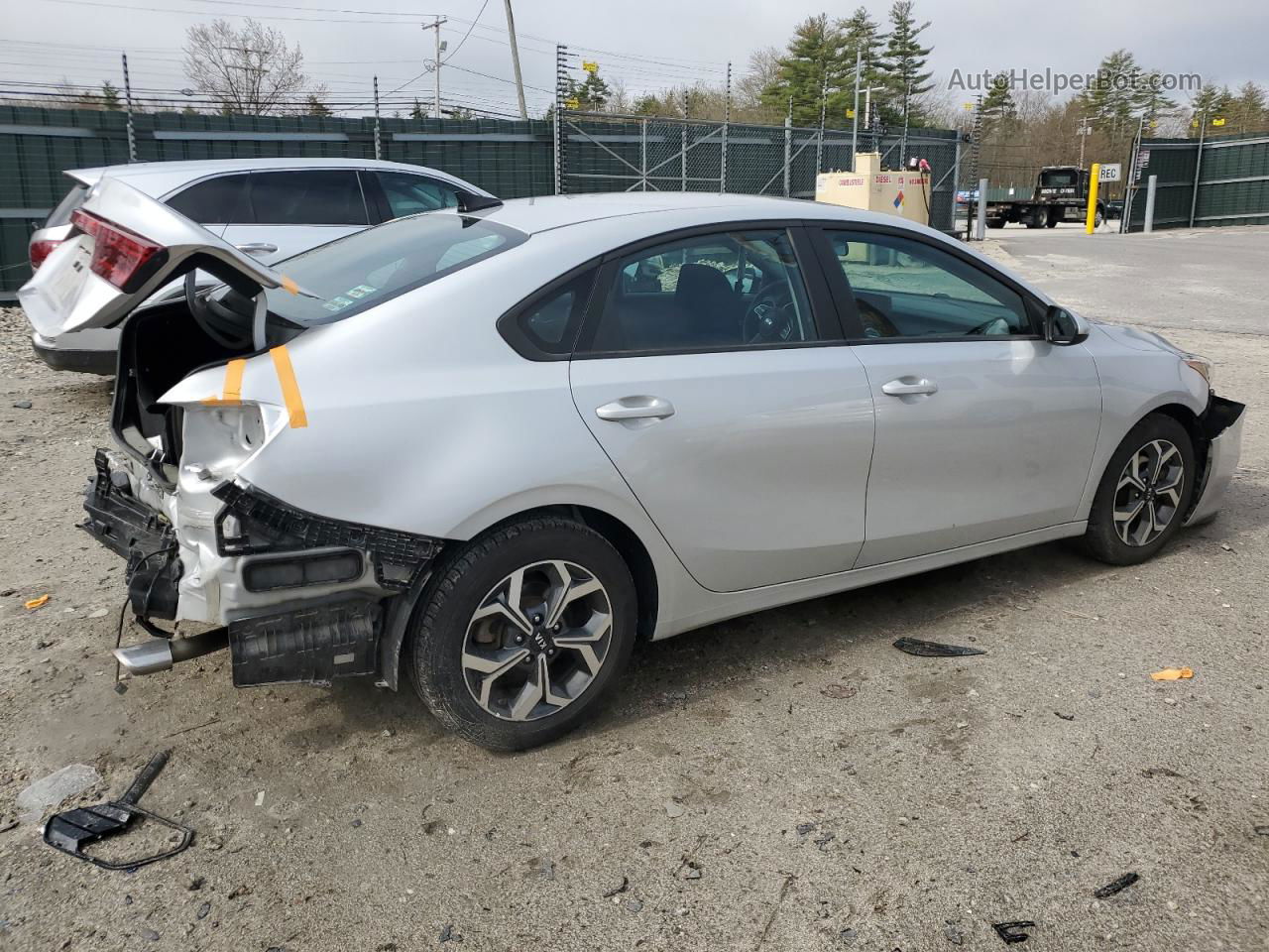 2020 Kia Forte Fe Silver vin: 3KPF24AD2LE255368