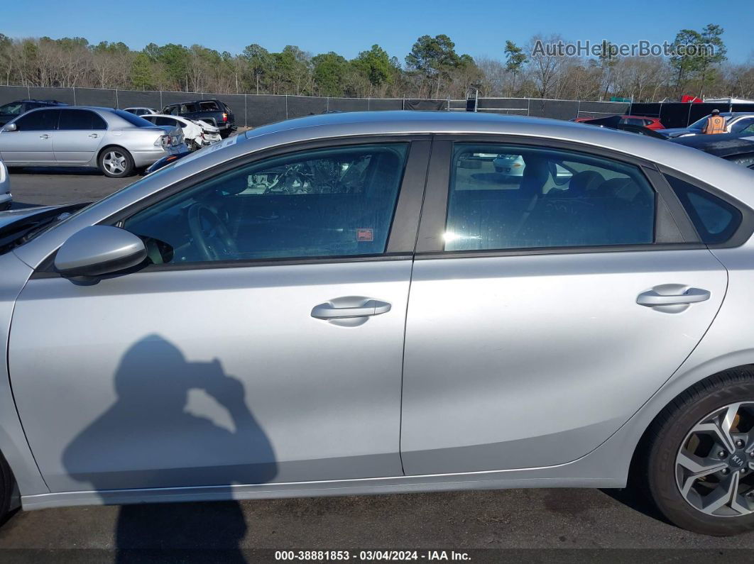 2020 Kia Forte Lxs Silver vin: 3KPF24AD3LE217406