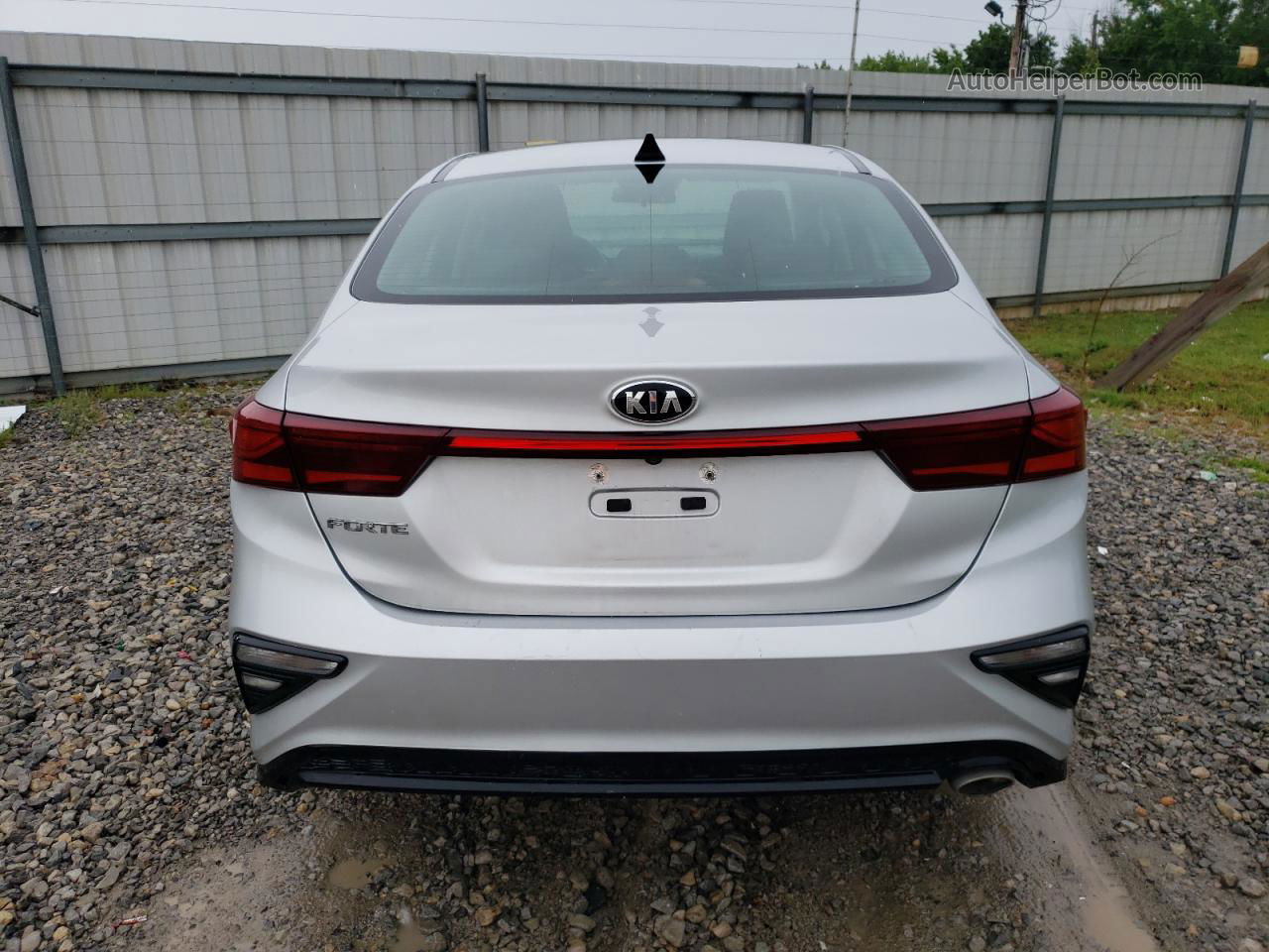 2020 Kia Forte Fe Silver vin: 3KPF24AD4LE201036