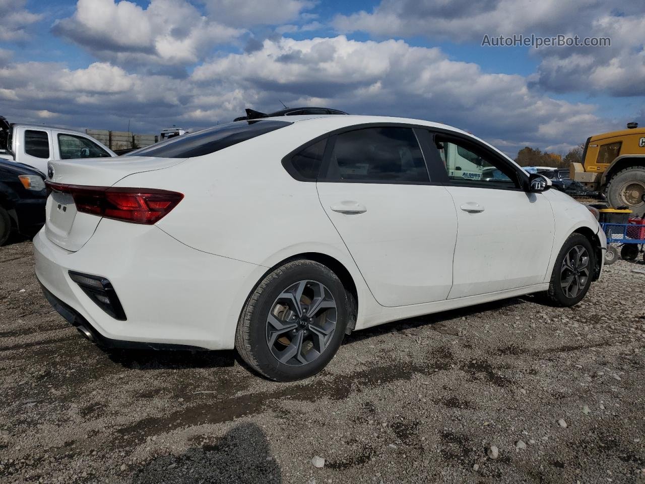 2020 Kia Forte Fe Белый vin: 3KPF24AD5LE154471