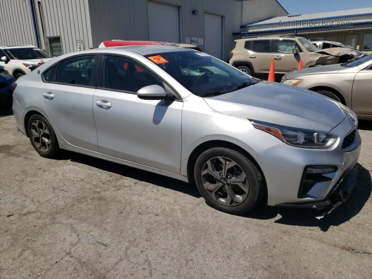 2020 Kia Forte Fe Silver vin: 3KPF24AD5LE154731