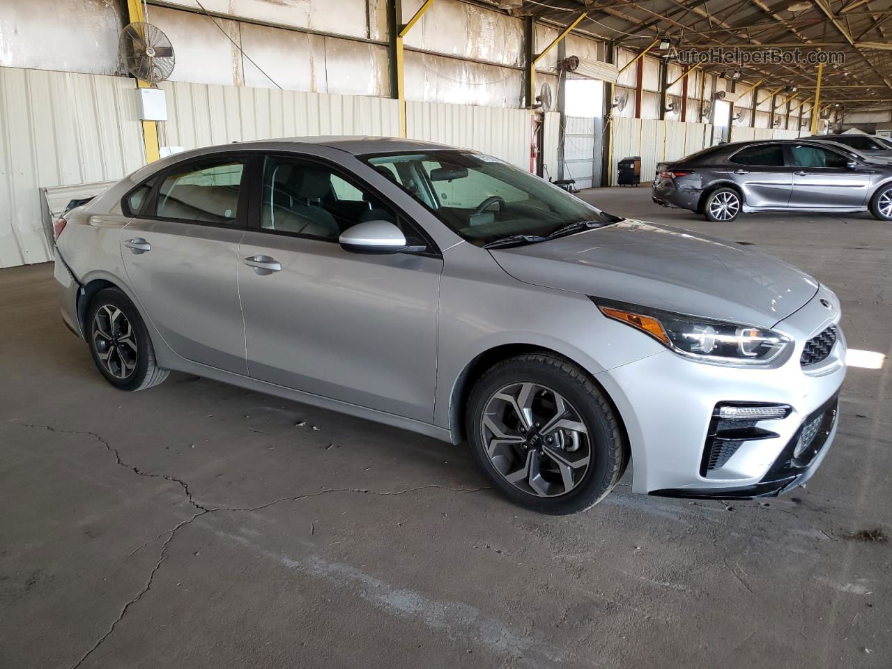 2020 Kia Forte Fe Silver vin: 3KPF24AD5LE195229