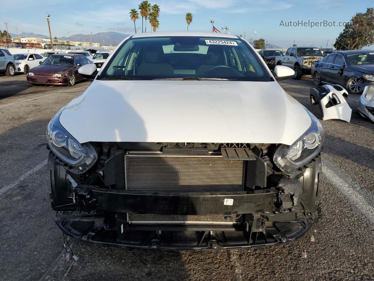 2020 Kia Forte Fe White vin: 3KPF24AD5LE258880