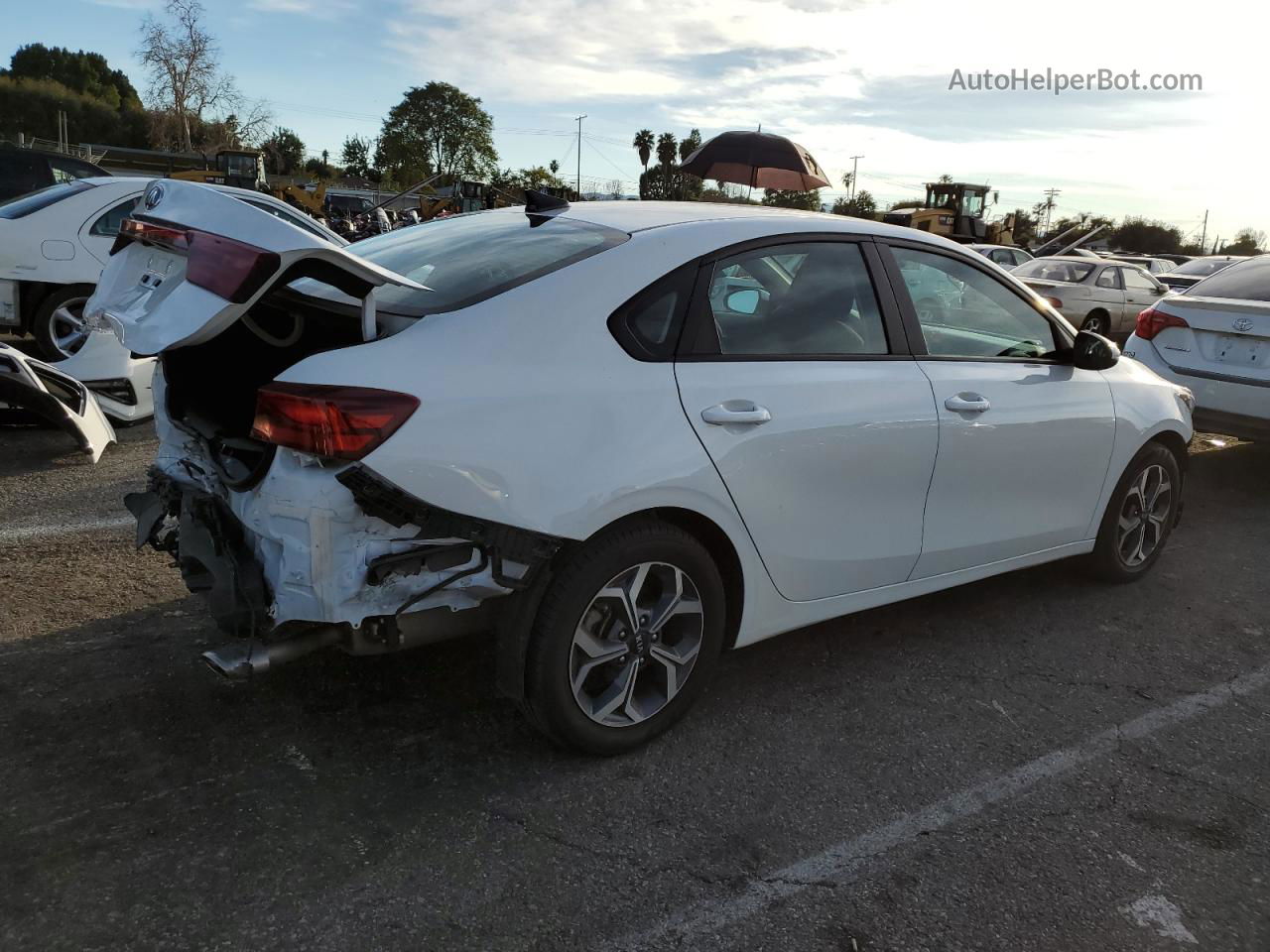 2020 Kia Forte Fe Белый vin: 3KPF24AD5LE258880