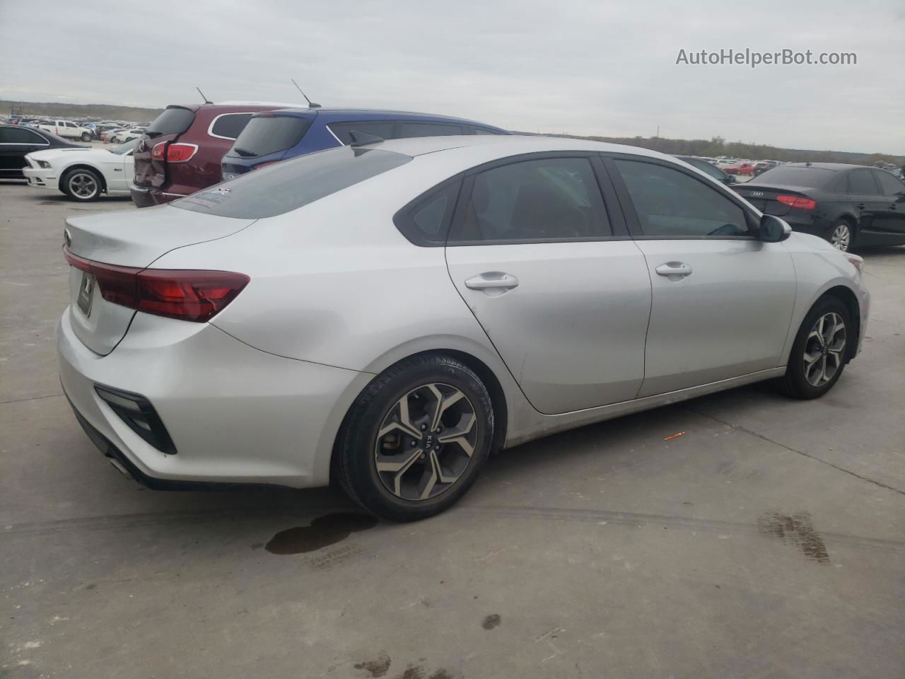 2021 Kia Forte Fe Серебряный vin: 3KPF24AD5ME346698