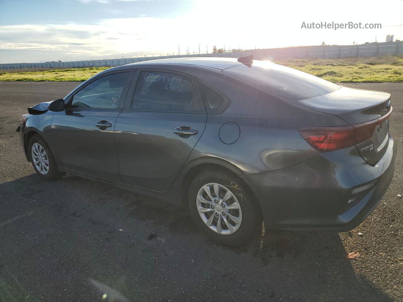 2020 Kia Forte Fe Charcoal vin: 3KPF24AD6LE235589