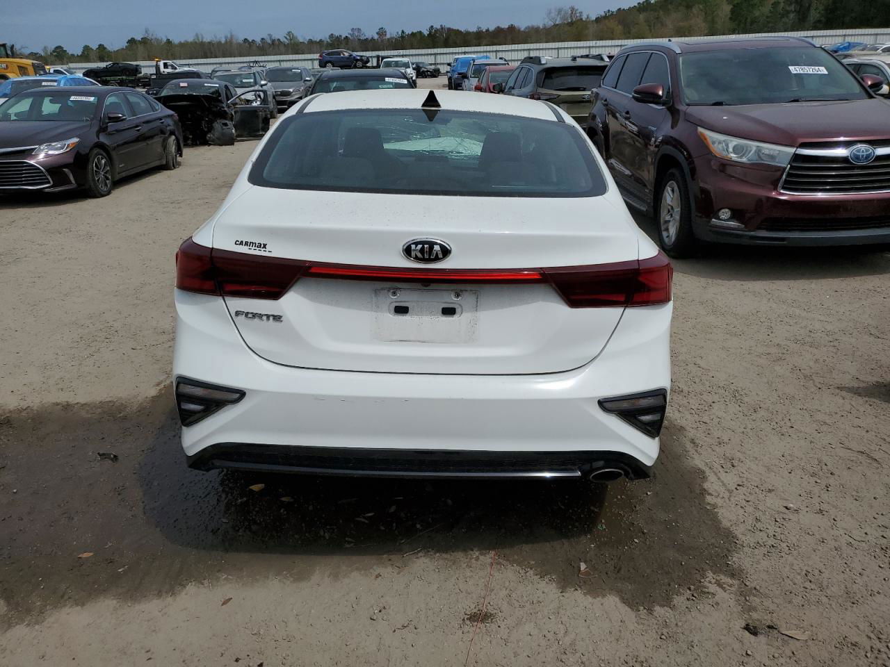 2020 Kia Forte Fe Белый vin: 3KPF24AD7LE159882