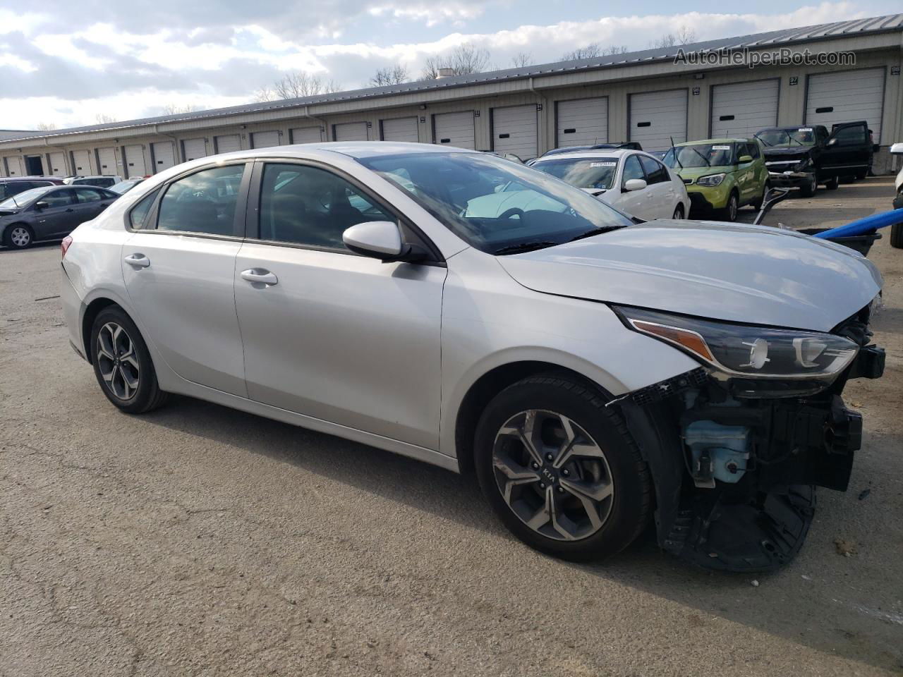 2020 Kia Forte Fe Silver vin: 3KPF24AD7LE195846