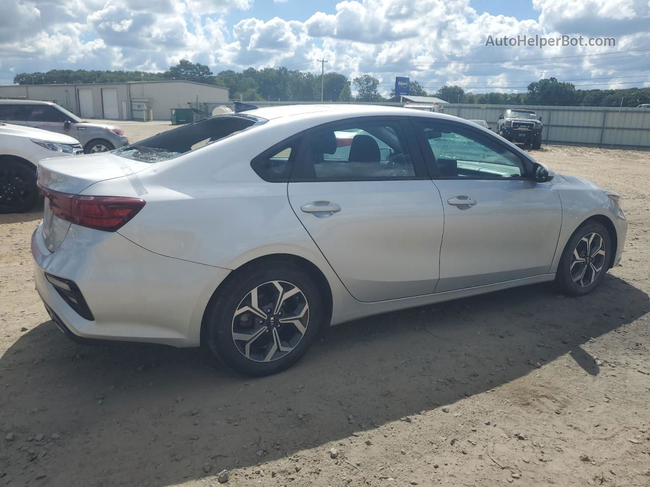 2020 Kia Forte Fe Silver vin: 3KPF24AD8LE152178