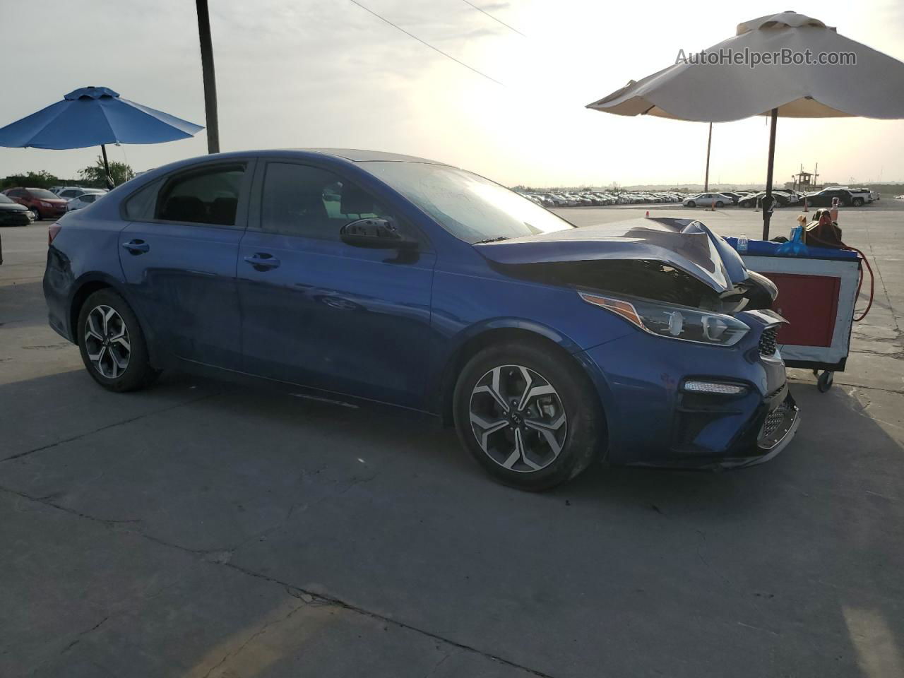 2020 Kia Forte Fe Blue vin: 3KPF24AD8LE159695