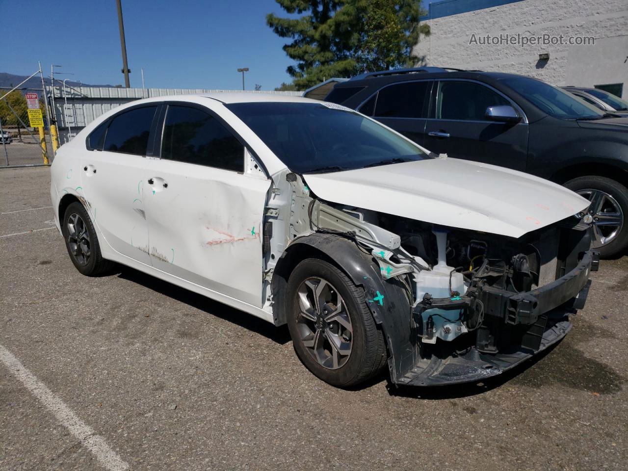 2020 Kia Forte Fe White vin: 3KPF24AD8LE205767