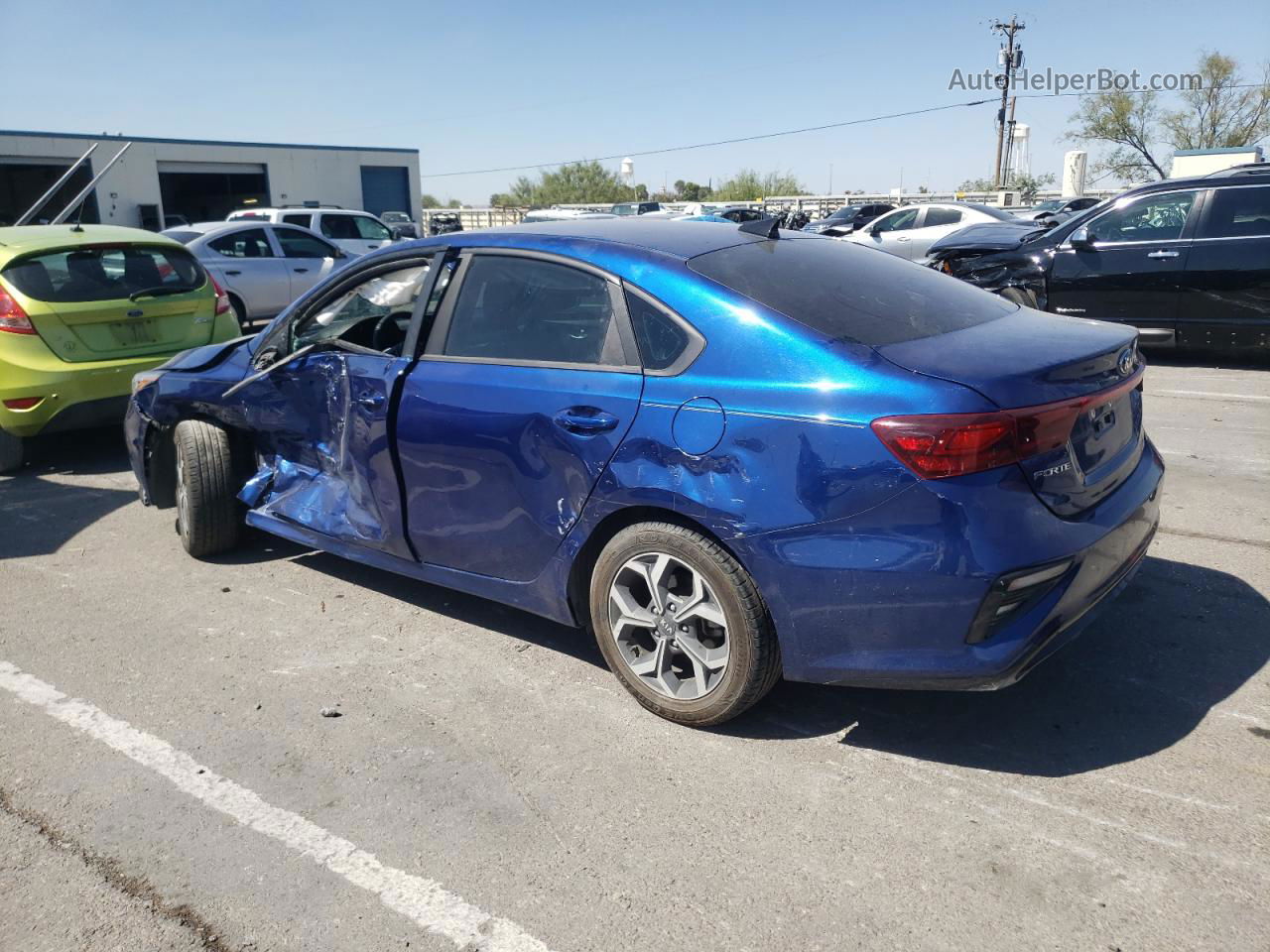 2020 Kia Forte Fe Blue vin: 3KPF24AD8LE218146